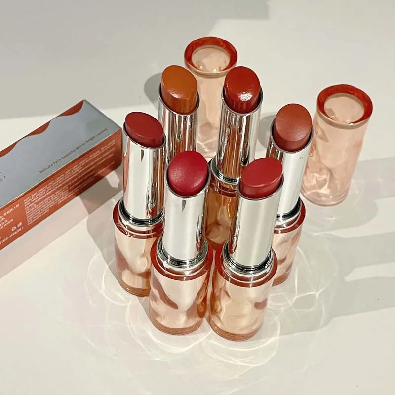 Mirror Light Lipstick Delicate - Beauty Without Makeup recensione e prezzo