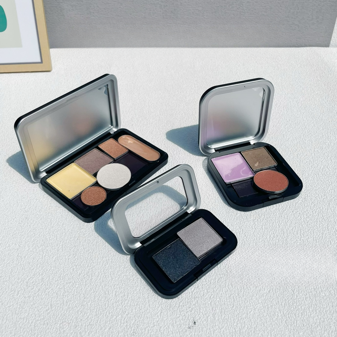 Eyeshadow DIY Makeup Box with  - Eyeshadow Glitter Pigment recensione e prezzo