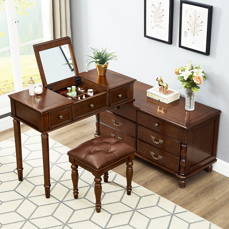 Modern Vintage Dressing Table  - Beauty Without Makeup recensione e prezzo